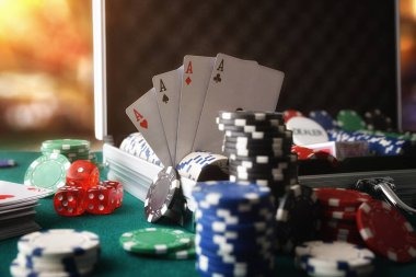 Crash game interface showing multiplier climb and cash-out button